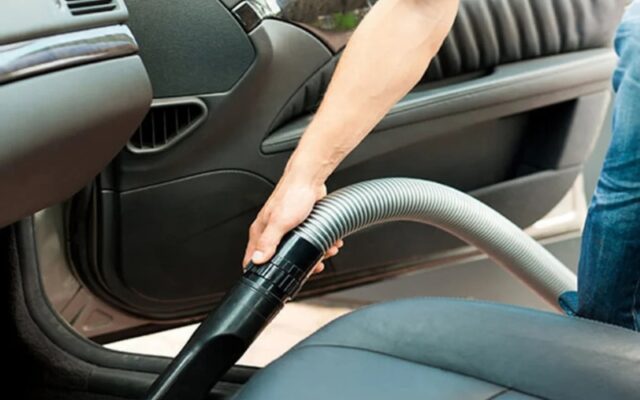 Khử mùi ô tô bị vấn đề về nội thất không?